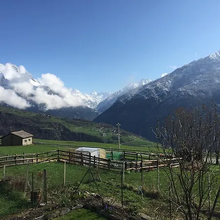 Villaggio Agricolo *